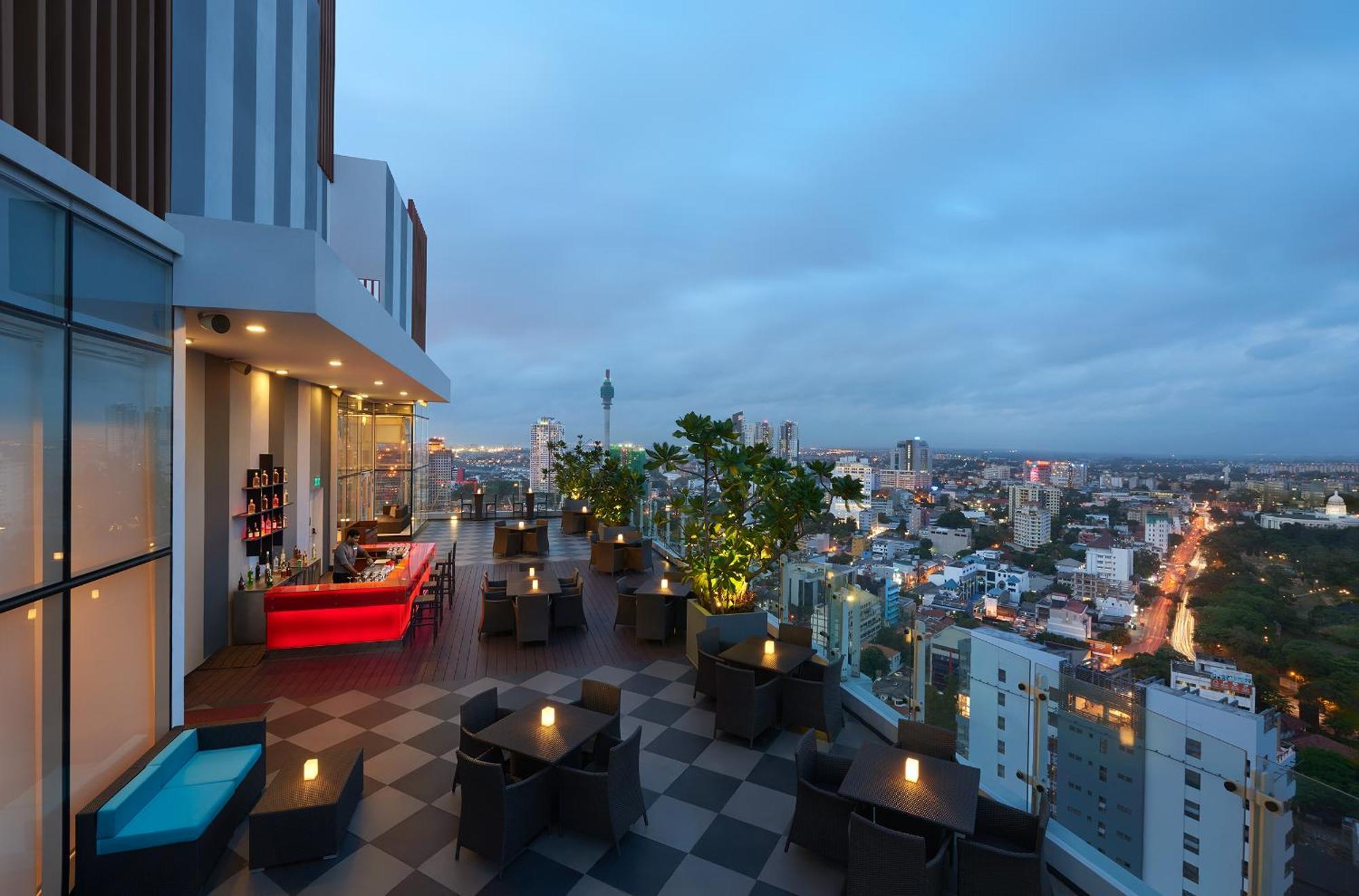 Cinnamon Red Colombo Ngoại thất bức ảnh