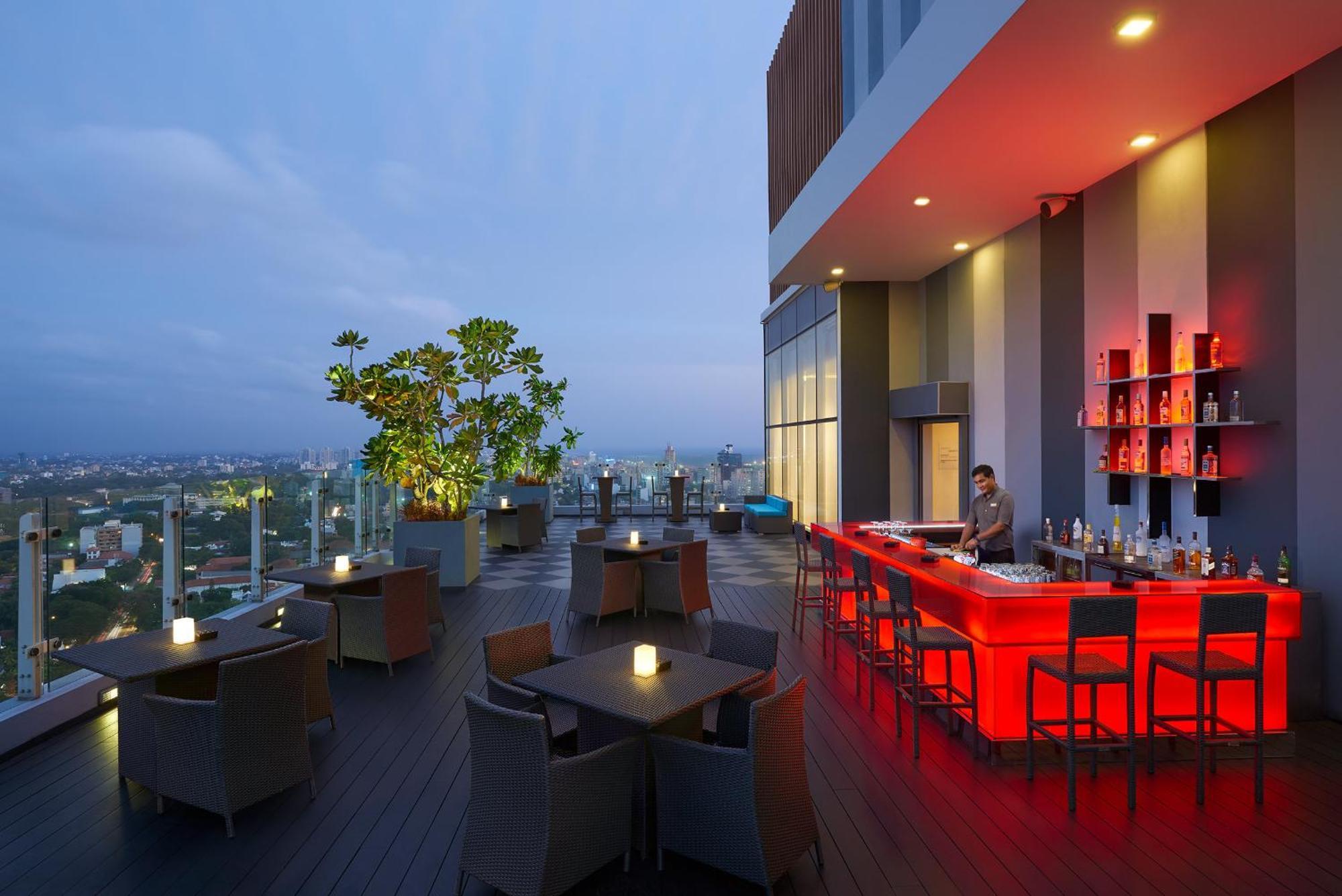 Cinnamon Red Colombo Ngoại thất bức ảnh